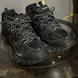 Balenciaga Track